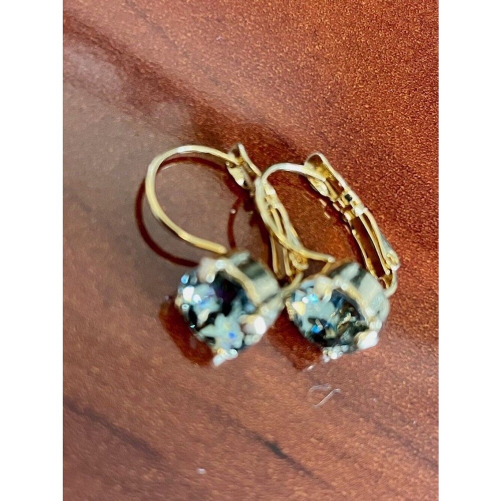 Gold & Green Costume Earrings. EUC.